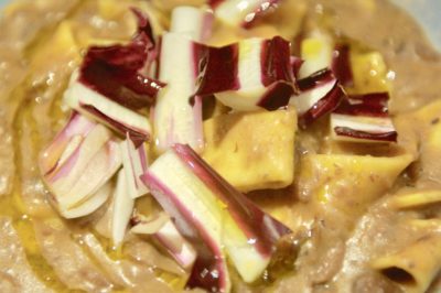 La pasta con i fagioli e il radicchio